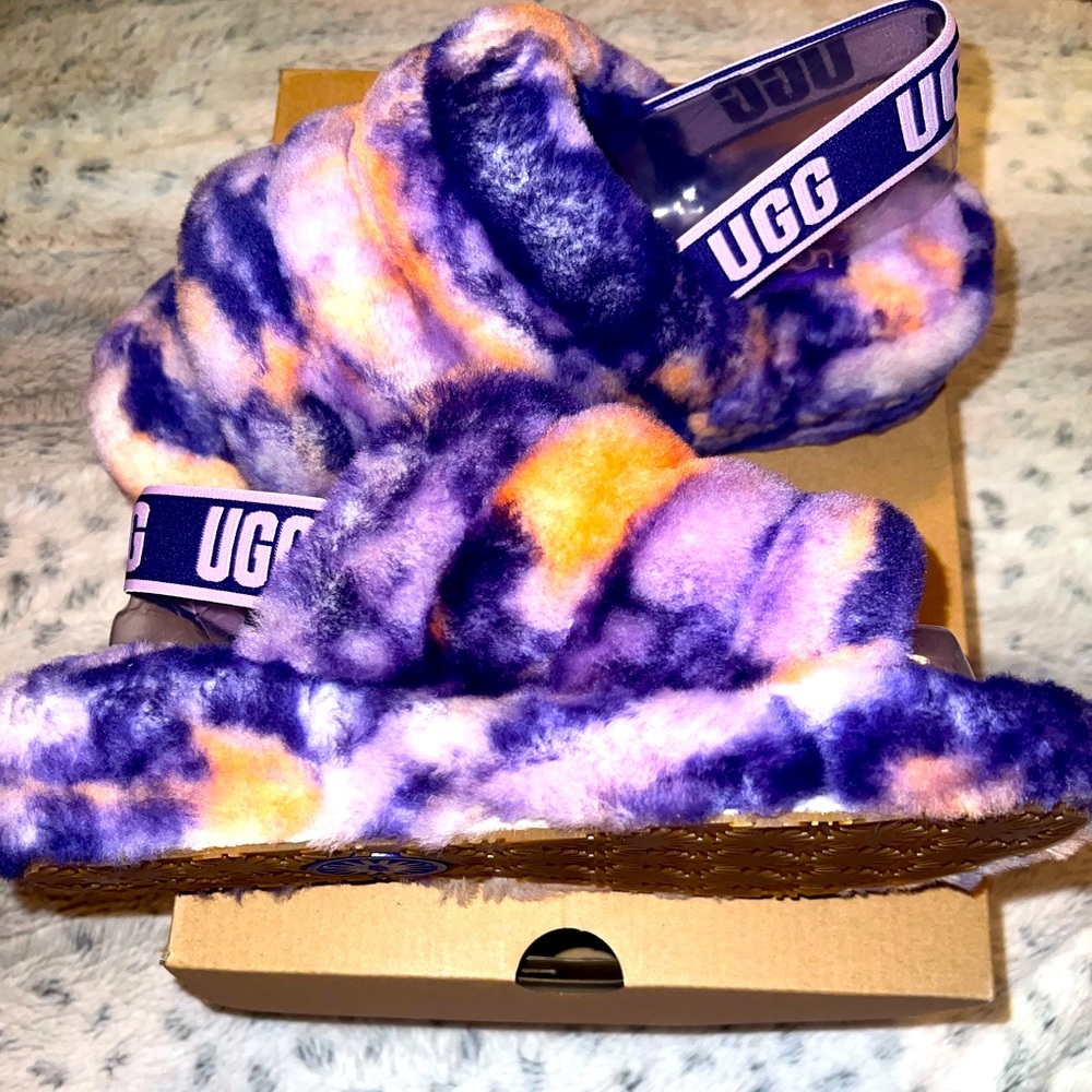 Brand new ugg slippers for sale